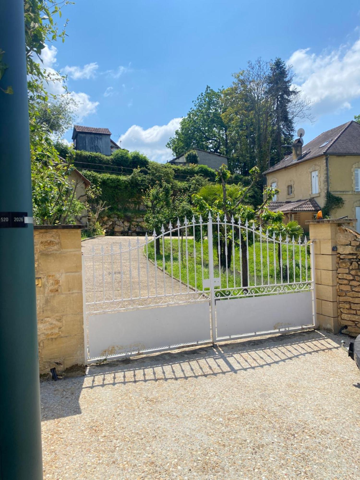 Residence Les Trois Jardins Avec Wifi Et Parking Gratuit Sarlat Exterior foto